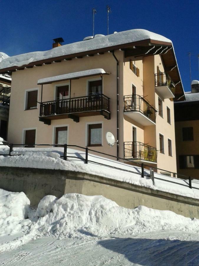 Апартаменты Casa Debora Изолачча Экстерьер фото